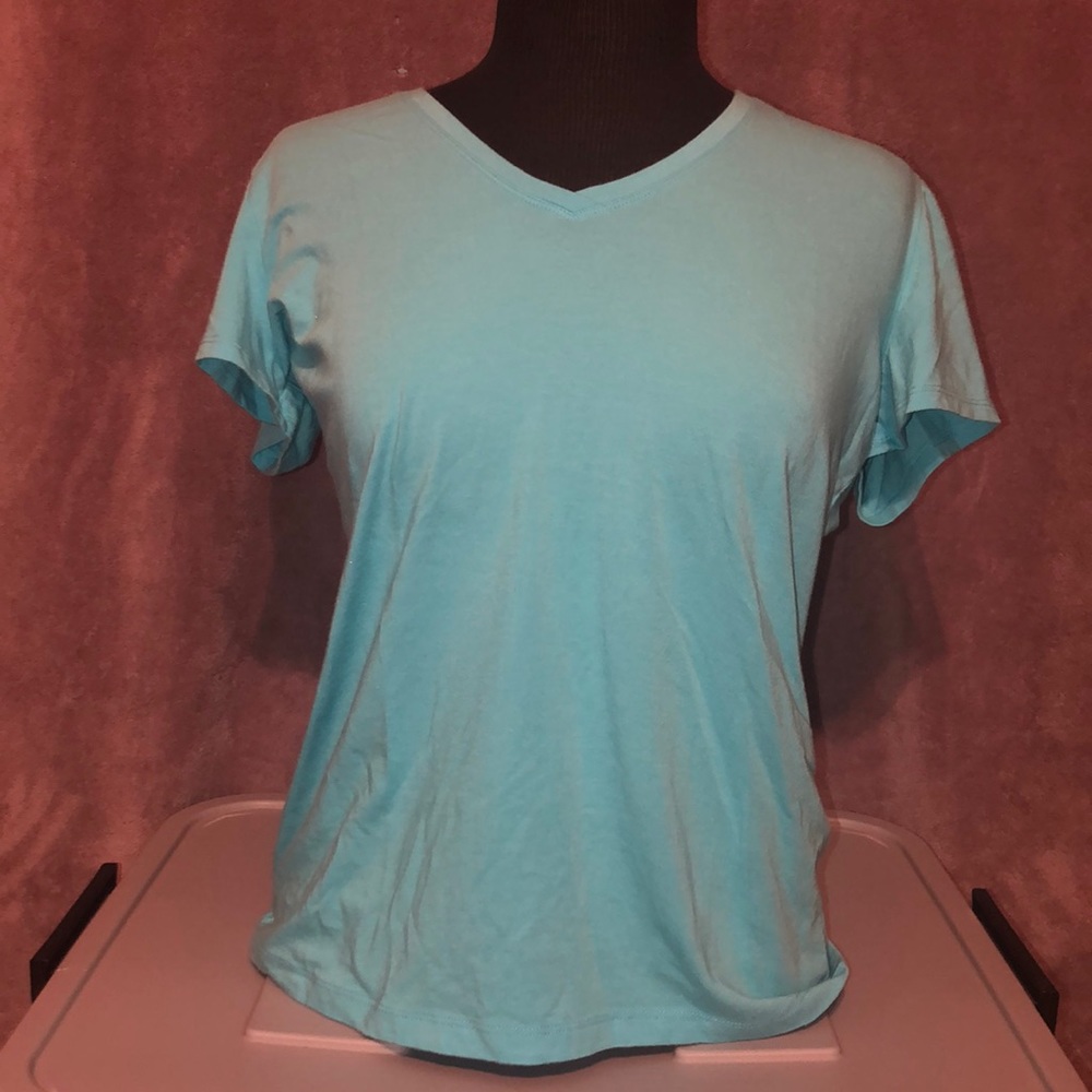 Banana Republic: V-neck